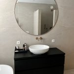 Marmerlook badkamer met brons details, foto 1