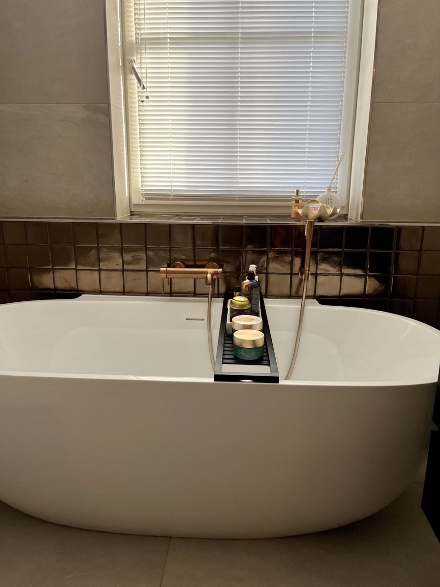 Marmerlook badkamer met brons details, foto 5
